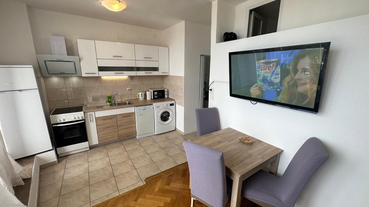 Split Apartments Trpimira Street Экстерьер фото