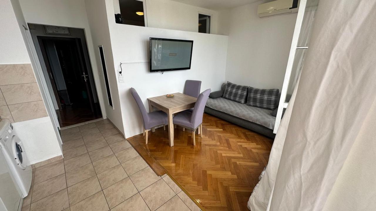Split Apartments Trpimira Street Экстерьер фото