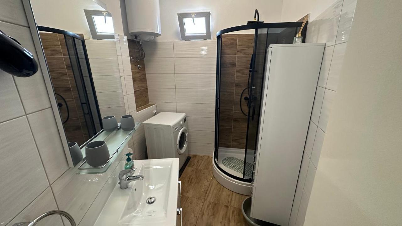 Split Apartments Trpimira Street Экстерьер фото
