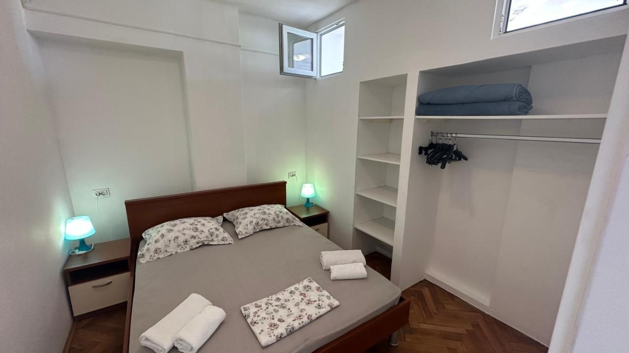 Split Apartments Trpimira Street Экстерьер фото